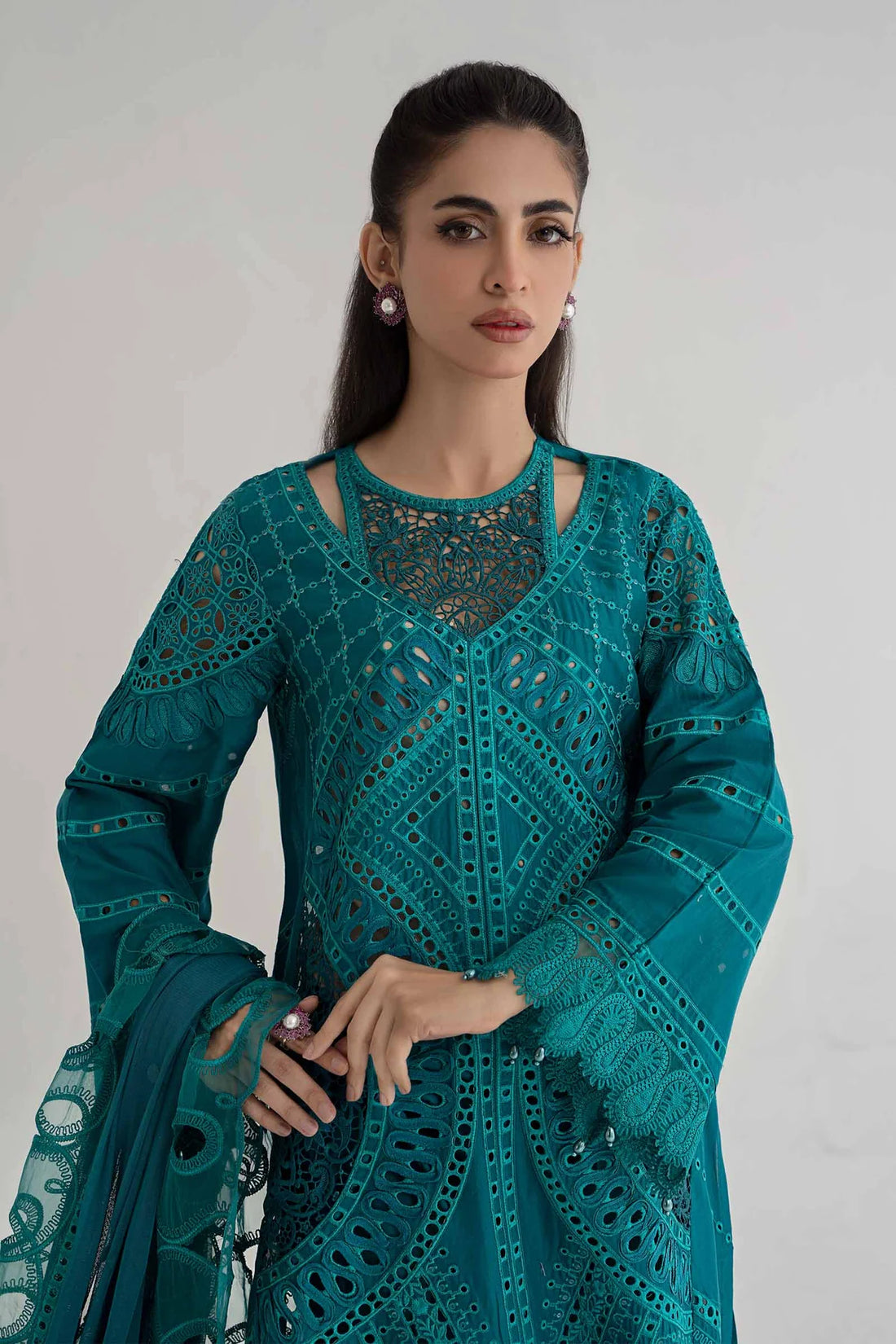 3 Piece Elegant Stitched Suit